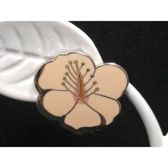 Laurel Burch "Hibiscus" Pink Post Earrings, Rhodium Plated Silver Tone, 1980s - Picture 5 of 10